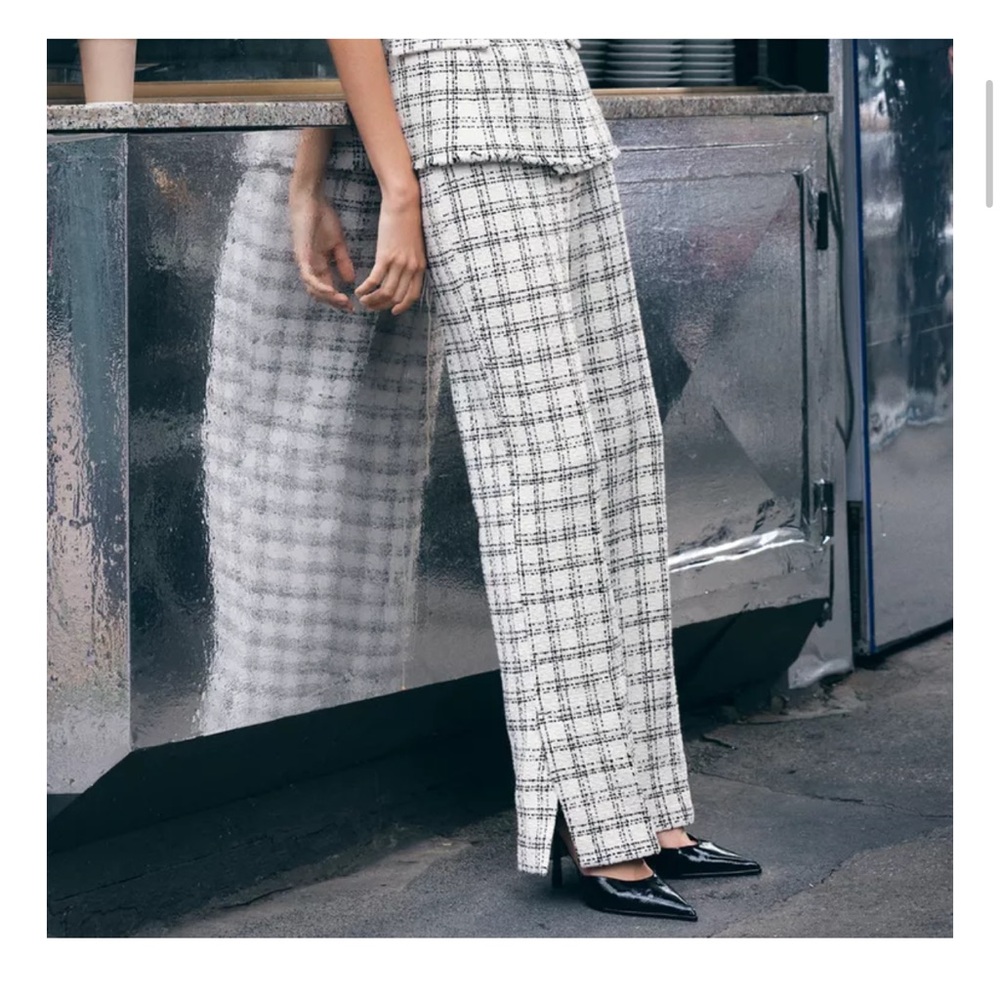 Zara Black and Cream Textured Pants